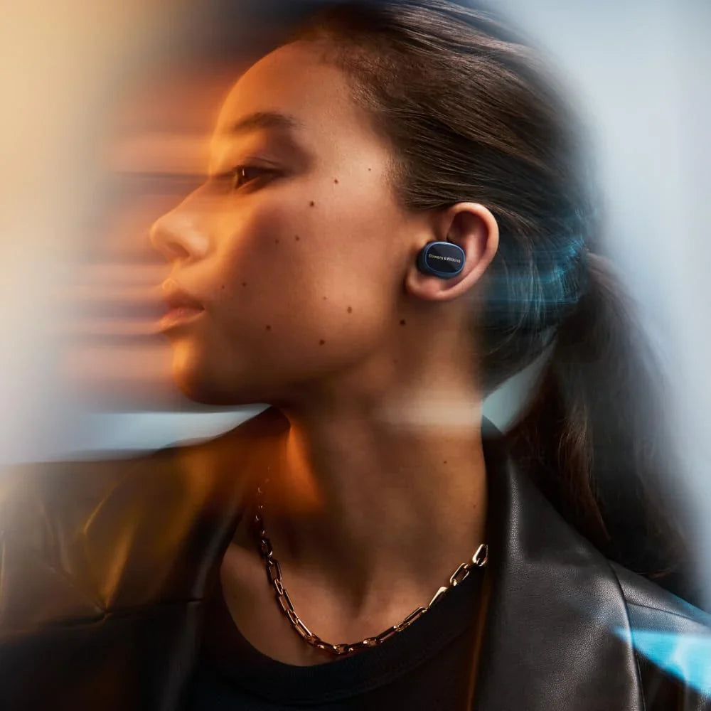 Bowers & Wilkins FP42978 PX8 bezprzewodowe słuchawki nauszne z Bluetooth i redukcją szumów, beżowe