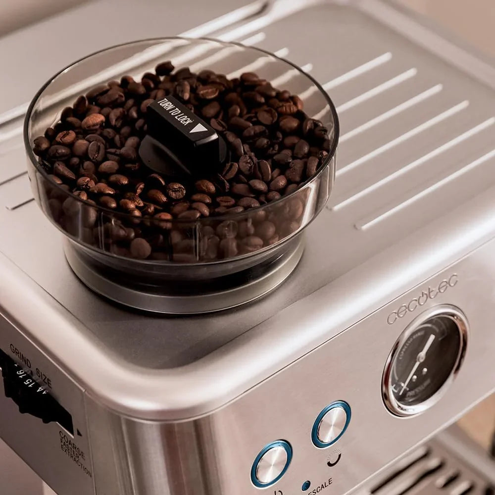 Cecotec Ekspres do kawy z podwójnym wyjściem Power Espresso 20 Barista Cream. 1550 W, 20 prętów, zbiornik na ziarna kawy 250g, młynek z 30 poziomami mielenia, termoblok, zbiornik na wodę 2.5 L